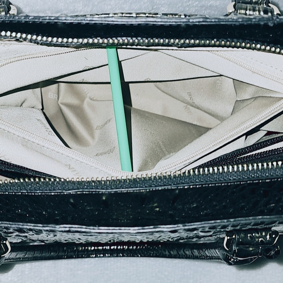 NWT Brahmin ONYX Finley Carryall - Picture 10 of 15